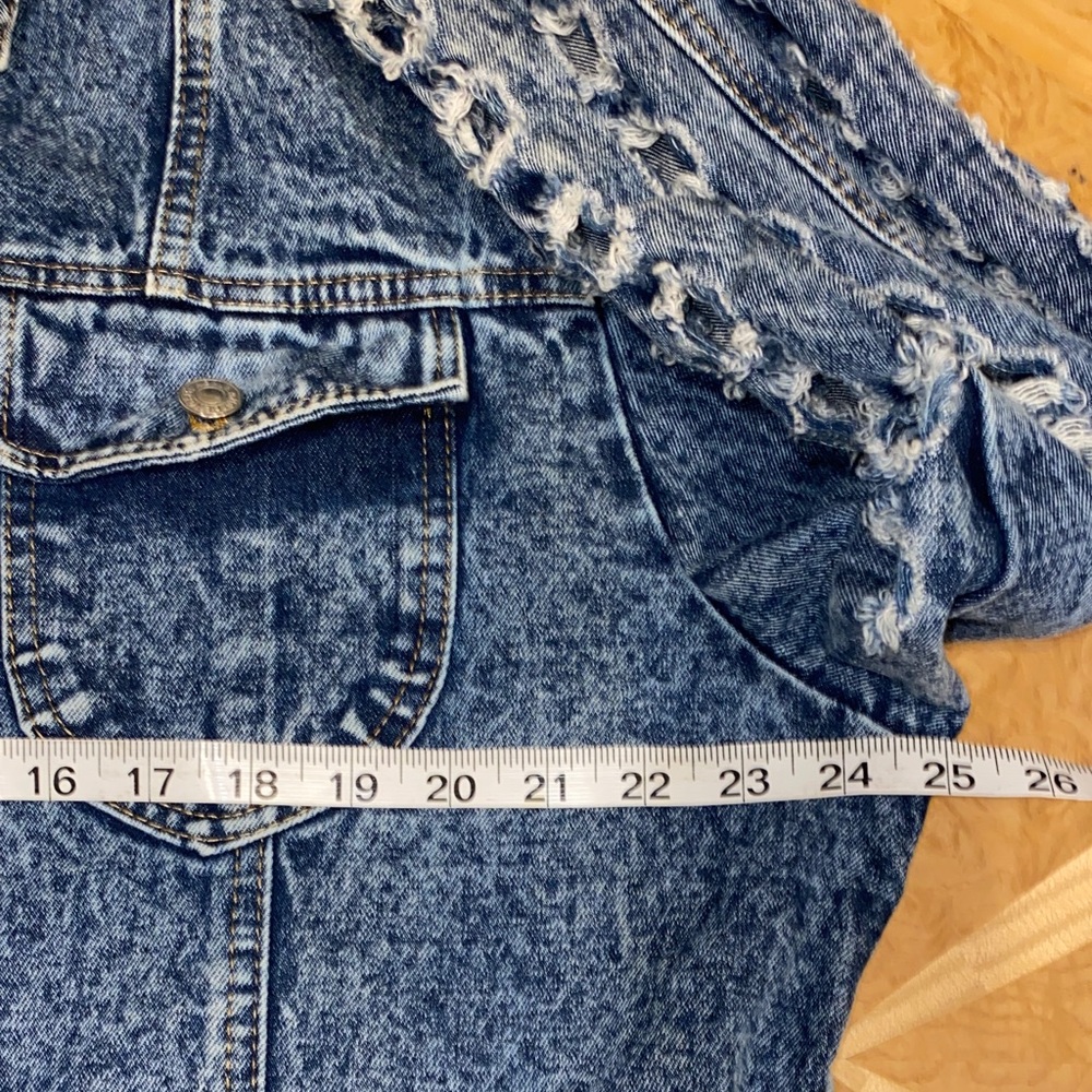 Ma Cherie Denim Distressed Jean Jacket With Belt Mid Length Size Large - Picture 5 of 16